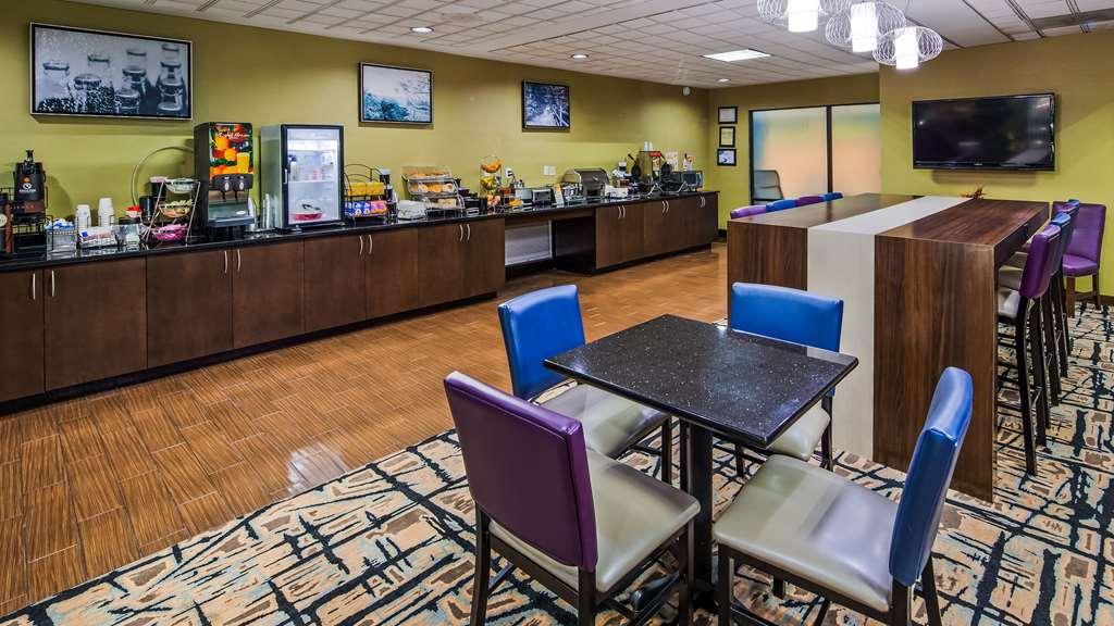 Best Western Plus Mcdonough Inn & Suites Extérieur photo