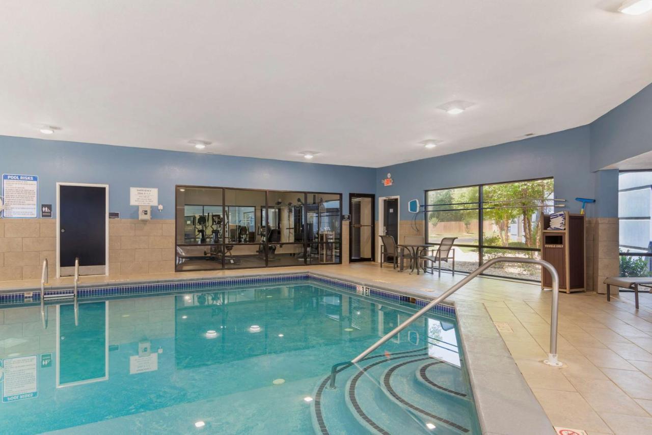 Best Western Plus Mcdonough Inn & Suites Extérieur photo